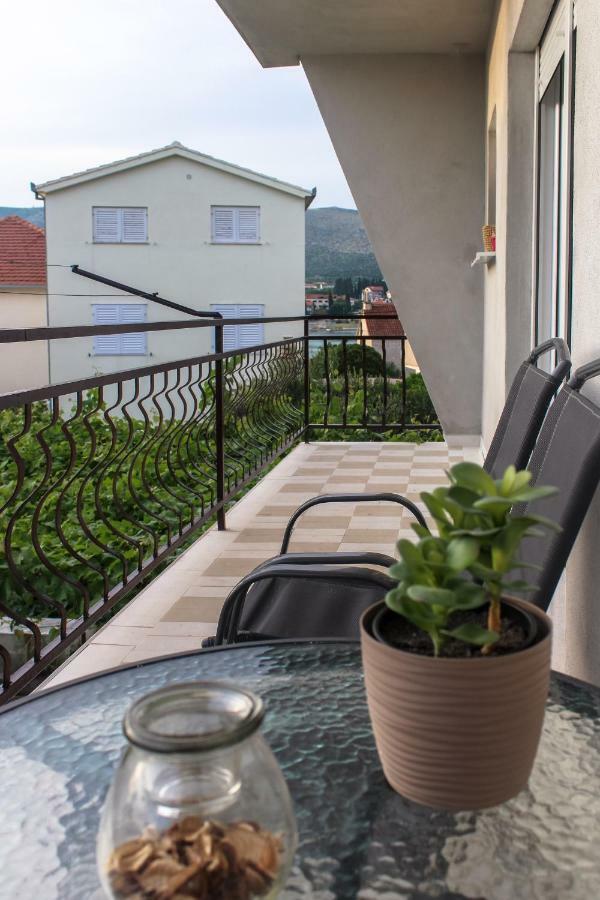 Apartman Karlo Antonio Trogir Bagian luar foto